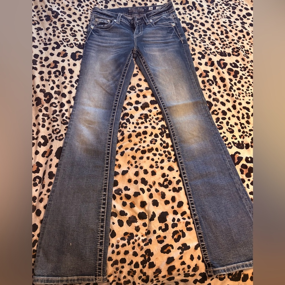 Miss Me boot leg Jeans in Classic Blue size 26
